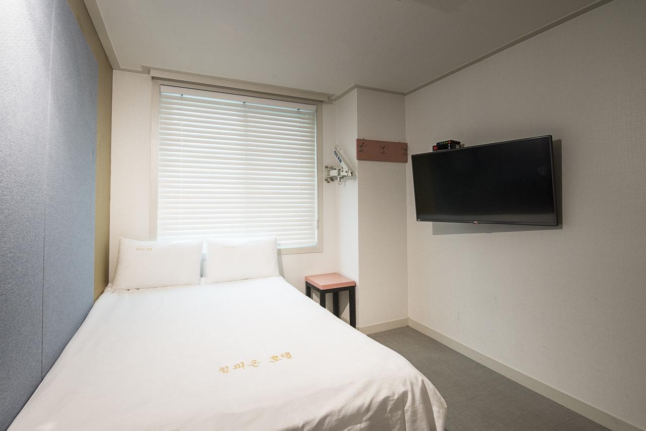 Champion Hotel Jeju Exterior photo